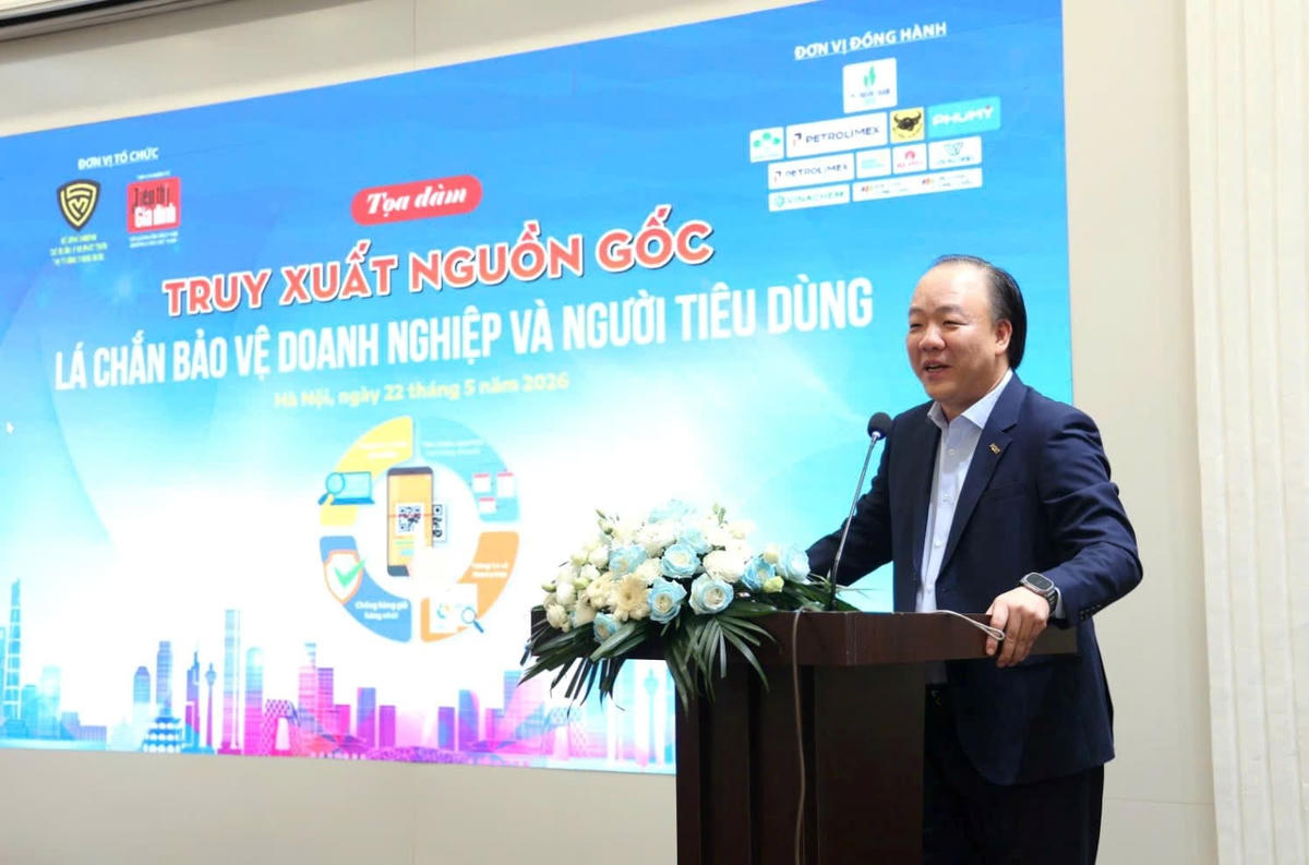 Ông Trần Hữu Linh, Cục trưởng Cục Quản lý và Phát triển thị trường trong nước (Bộ Công Thương) phát biểu tại Tọa đàm.