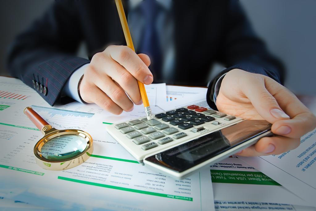 Theo dự thảo, kiểm toán viên hành nghề được chấp thuận là người được cơ quan nhà nước có thẩm quyền chấp thuận thực hiện kiểm toán, soát xét báo cáo tài chính của các đơn vị có lợi ích công chúng. (Ảnh minh họa)