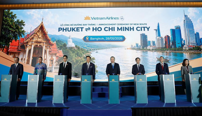 Vietnam Airlines công bố khai trương đường bay thẳng TPHCM - Phuket. (Ảnh: VGP)