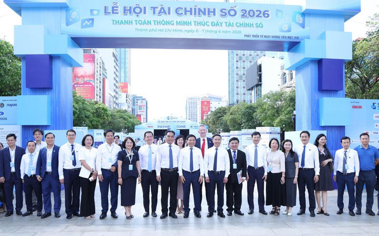 TP.HCM tổ chức lễ hội tài chính số quy mô lớn giữa không gian công cộng. Ảnh: VGP.
