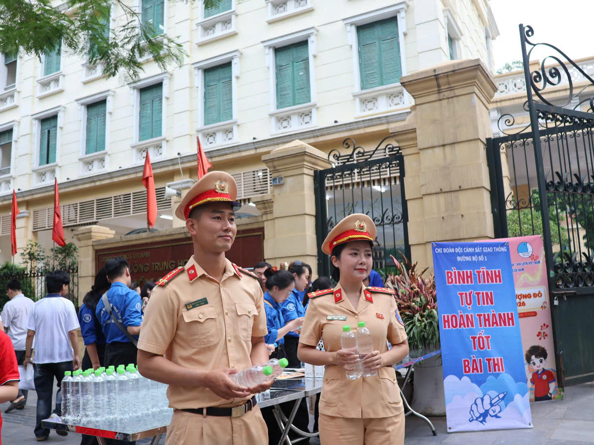 Công an Thành phố Hà Nội đã xây dựng phương án bảo đảm an ninh, an toàn và trật tự giao thông từ sớm, từ xa, tạo điều kiện thuận lợi nhất cho thí sinh tham gia kỳ thi.