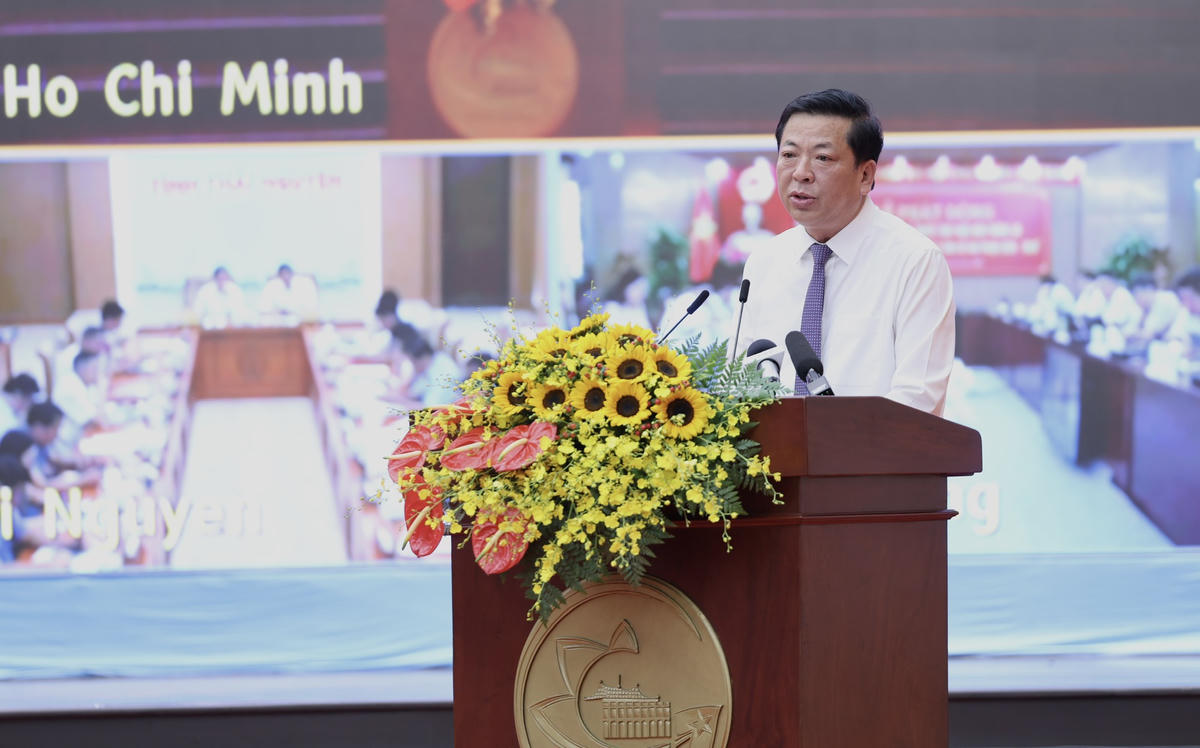 Bộ trưởng Bộ Xây dựng Trần Hồng Minh trả lời kiến nghị của TP.HCM. Ảnh: VGP