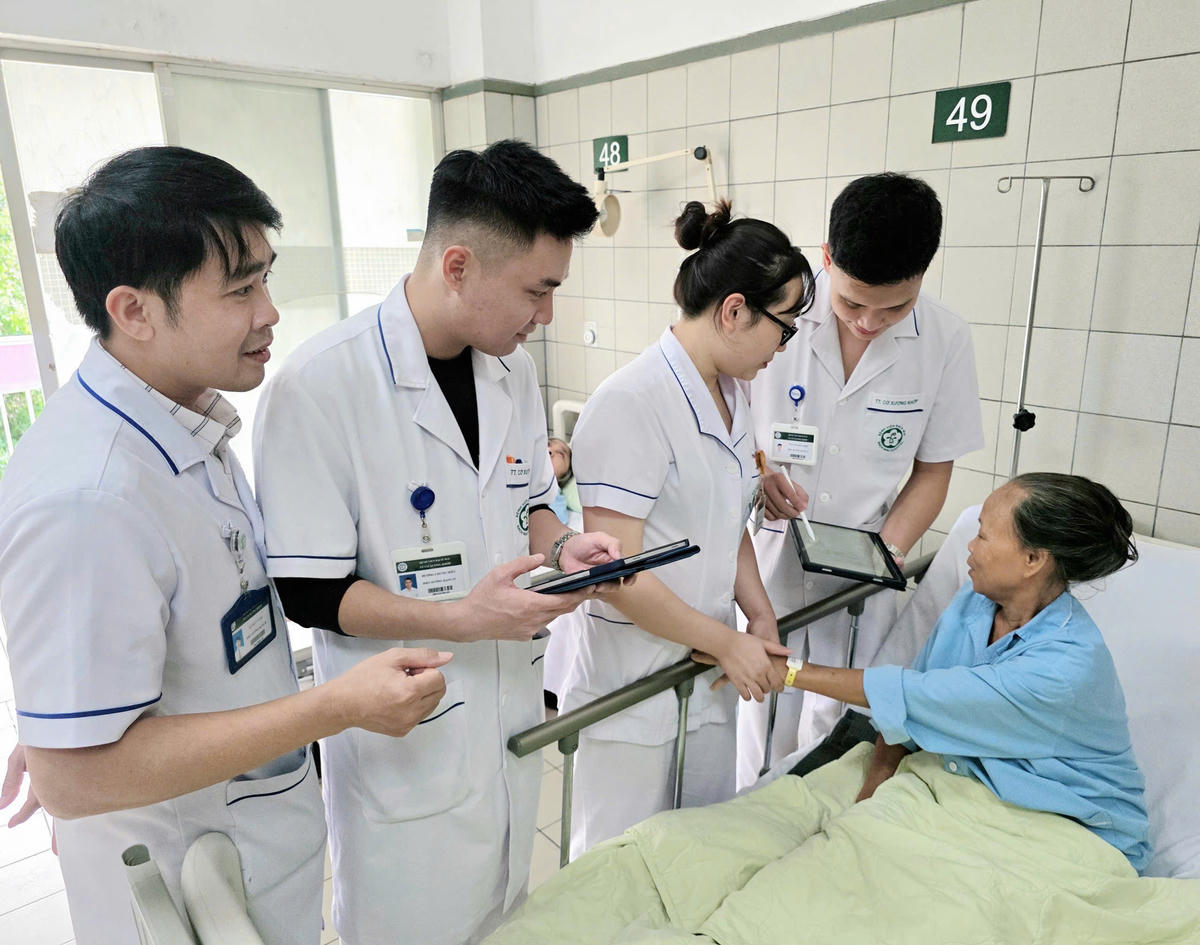 Bệnh viện Bạch Mai sẽ tổ chức khám, tư vấn sức khỏe và cấp phát thuốc miễn phí cho khoảng 5.000 người dân Ninh Bình.