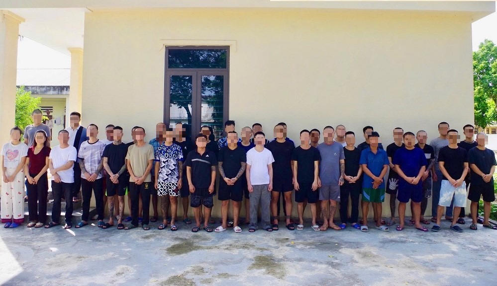 Công an tỉnh Ninh Bình vừa triệt phá thành công đường dây mua bán, vận chuyển, tàng trữ và tổ chức sử dụng trái phép chất ma túy hoạt động liên tỉnh. Ảnh: Bộ Công an
