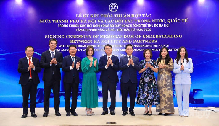 Phó Chủ tịch UBND TP. Hà Nội Nguyễn Xuân Lưu dự Lễ ký kết Biên bản ghi nhớ hợp tác giữa Sở Tài chính Hà Nội với các ngân hàng. Ảnh:  Báo Đầu tư