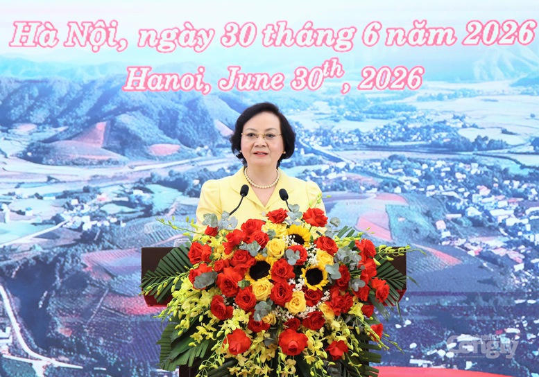Phó Thủ tướng Phạm Thị Thanh Trà chứng kiến Lai Châu trao quyết định chấp thuận chủ trương đầu tư, MOU hơn 200.000 tỷ đồng- Ảnh 1.