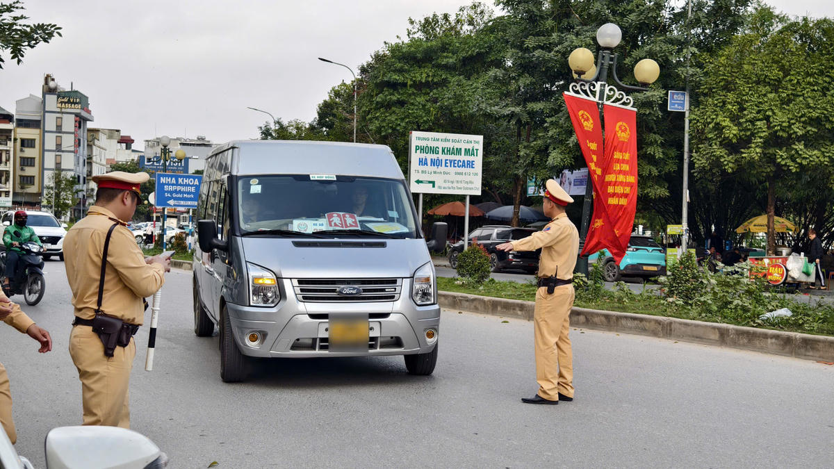 Nghị định 238 cũng bổ sung các quy định chặt chẽ về việc lắp đặt, quản lý và truyền dẫn dữ liệu từ thiết bị giám sát hành trình và thiết bị ghi nhận hình ảnh.