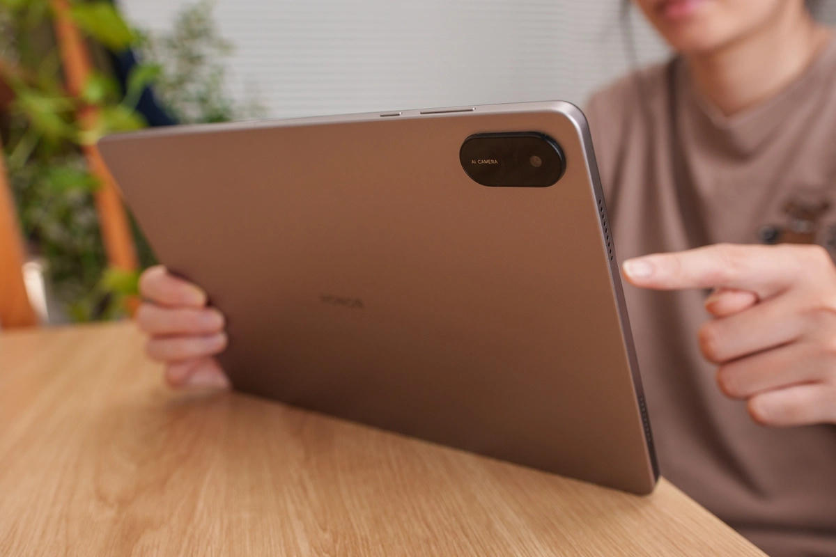 Honor Pad X8b giá 7,1 triệu đồng với Honor Kids và pin 10.100 mAh. Ảnh: VnExpress