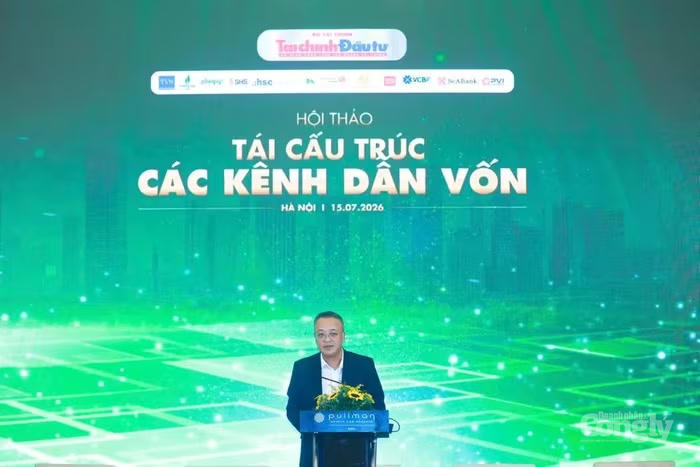 Phó Chủ tịch Ủy ban Chứng khoán Nhà nước Bùi Hoàng Hải  phát biểu tại Tọa đàm.