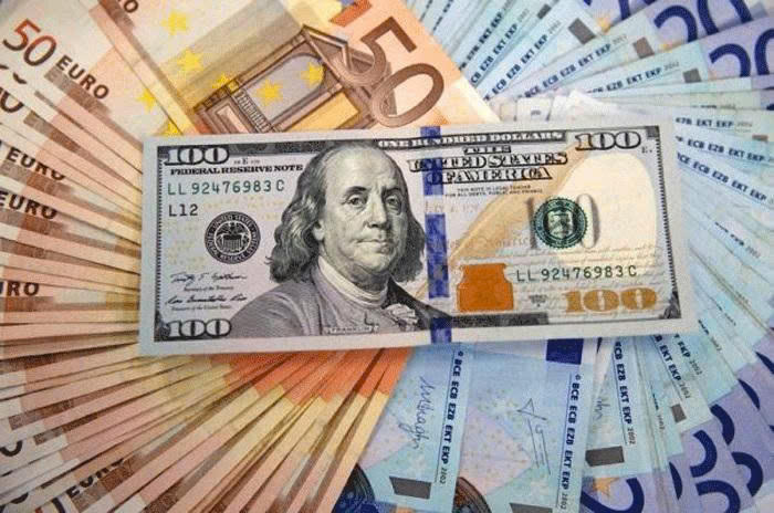 USD tiếp tục được niêm yết với giá bán 26.450 đồng/USD.
Ảnh minh họa