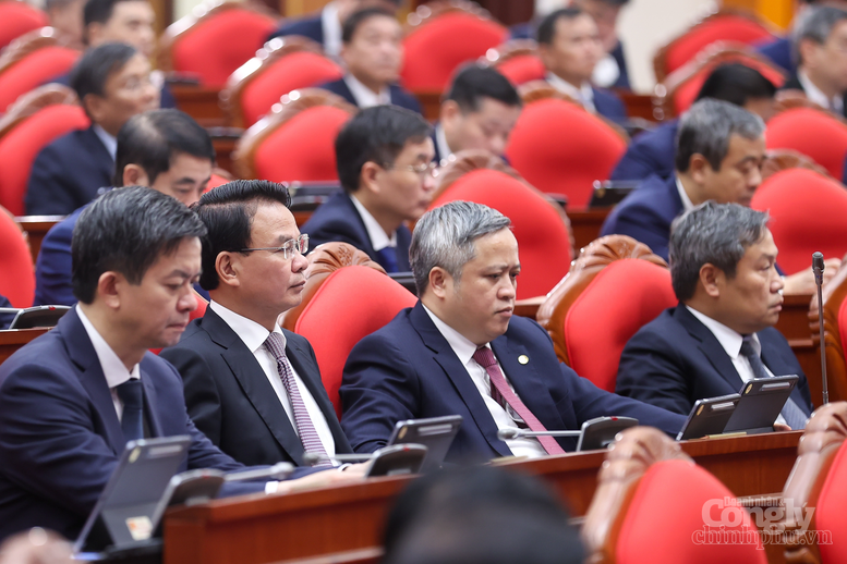 Các quyết sách được Trung ương thông qua phải tạo ra 4 bước chuyển chiến lược- Ảnh 7.