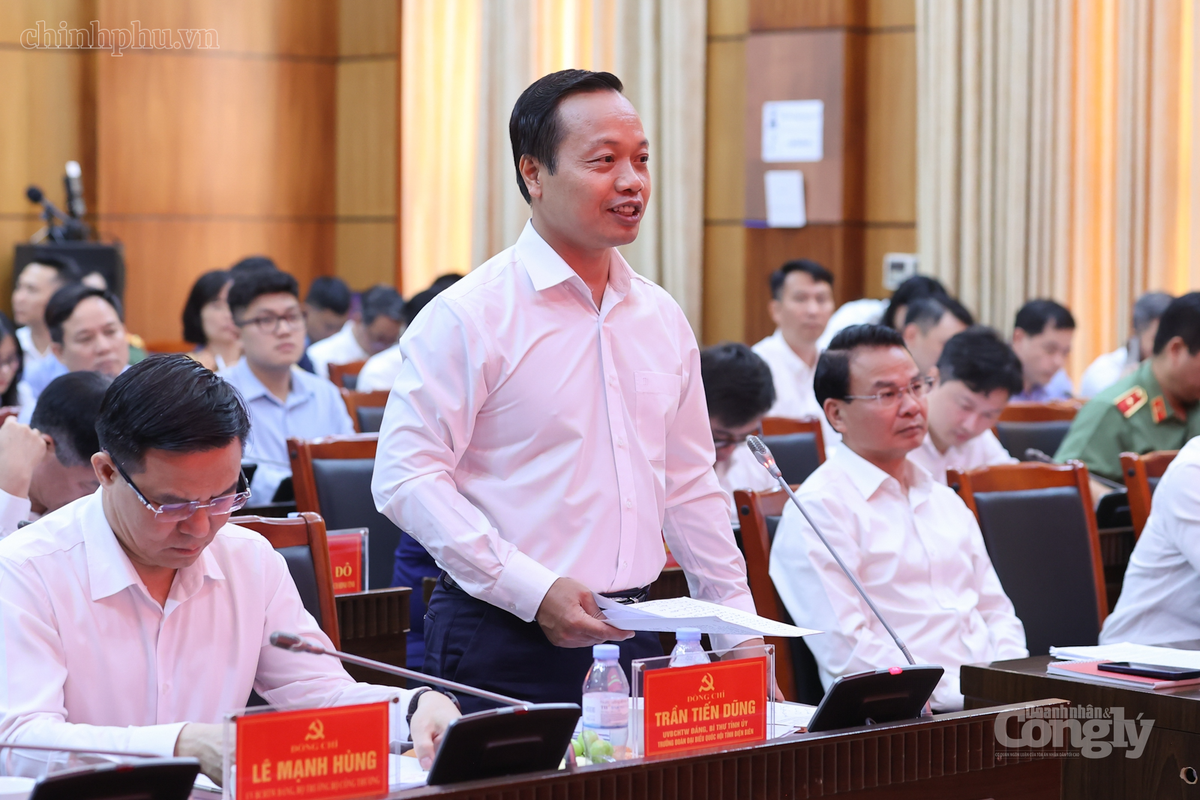 Bí thư Tỉnh ủy Điện Biên Trần Tiến Dũng phát biểu tại buổi làm việc. Ảnh: VGP/Nhật Bắc