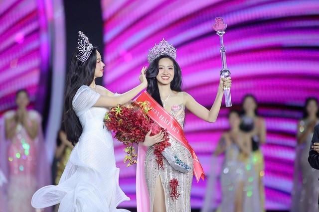Hà Trúc Linh đăng quang Hoa hậu Việt Nam 2025. (Ảnh: TUNG CAO TEAM).