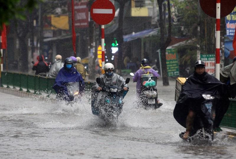 Thời tiết ngày 28/7: Ghi nhận hình thái mưa dông bao phủ khắp cả ba miền.Ảnh minh họa
