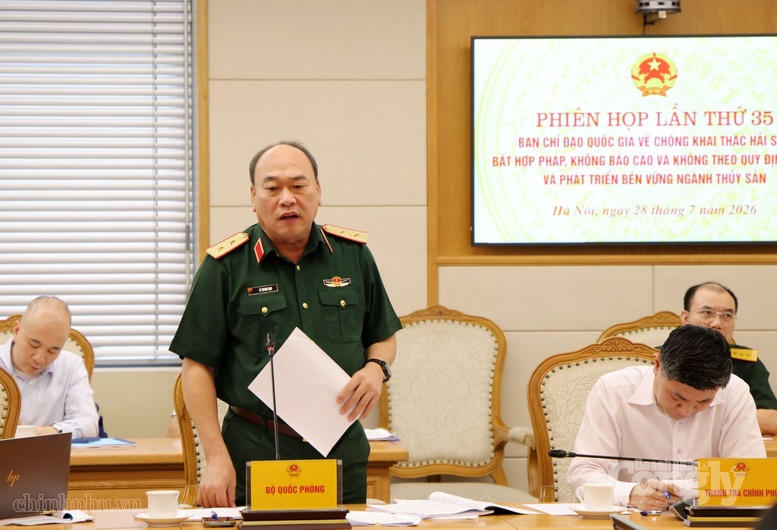 Trung tướng Lê Quang Đạo, Phó Tổng Tham mưu trưởng QĐND Việt Nam phát biểu tại Phiên họp - Ảnh: VGP/Gia Huy