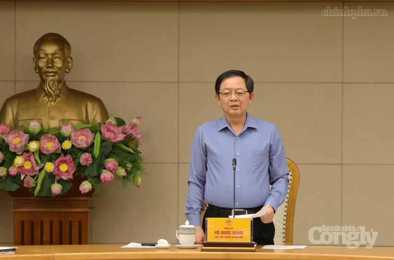 Phó Thủ tướng nhấn mạnh, nhiệm vụ gỡ cảnh báo "thẻ vàng" hướng tới xây dựng ngành thủy sản phát triển bền vững, hiện đại và có trách nhiệm - Ảnh: VGP/Gia Huy