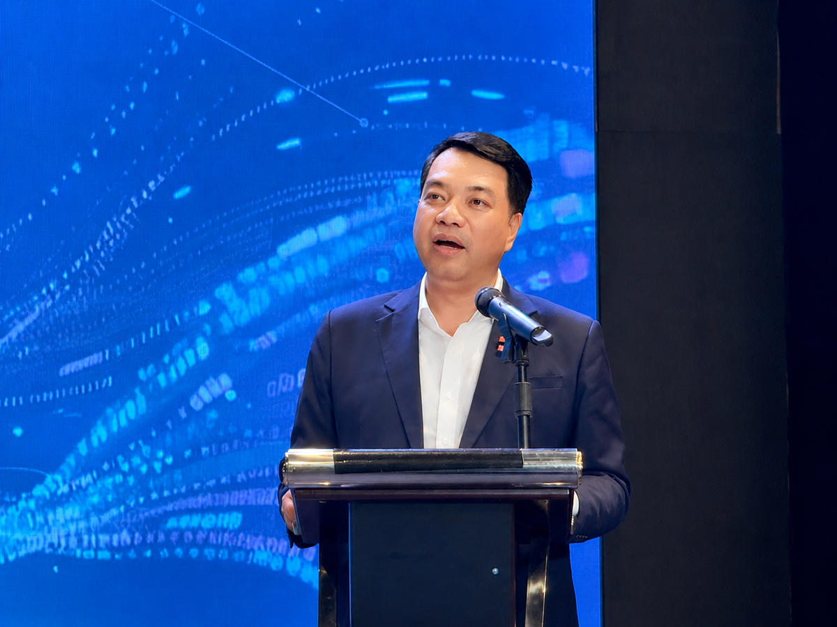 GS.TS. Mạc Quốc Anh, Phó Chủ tịch kiêm Tổng Thư ký Hiệp hội Doanh nghiệp nhỏ và vừa TP Hà Nội (HANOISME) phát biểu tại Diễn đàn Kinh tế Thủ đô năm 2026.