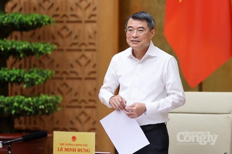 Thủ tướng Chính phủ Lê Minh Hưng yêu cầu xử lý dứt điểm tình trạng chậm ban hành văn bản hướng dẫn thi hành luật. Ảnh: VGP