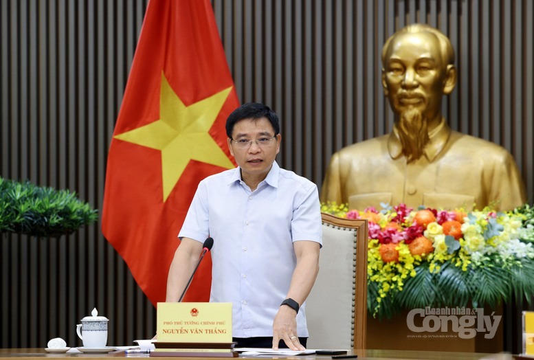 Phó Thủ tướng Nguyễn Văn Thắng phát biểu tại cuộc họp - Ảnh: VGP/Đức Tuân