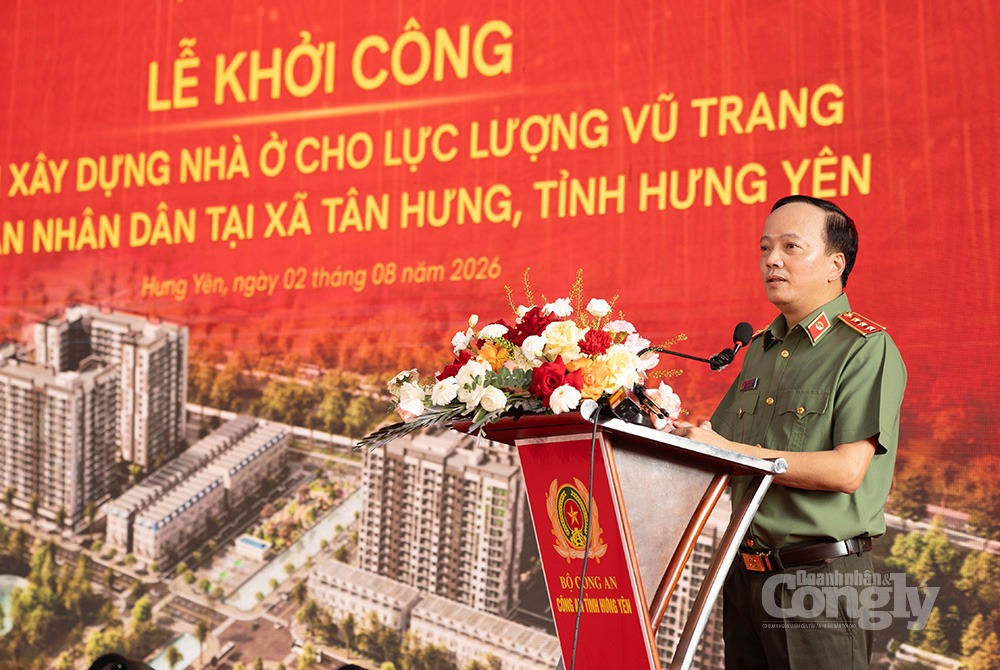 Thượng tướng Đặng Hồng Đức, Ủy viên Trung ương Đảng, Thứ trưởng Bộ Công an phát biểu tại Lễ khởi công. Ảnh: Agribank