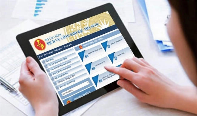 Quy trình mới về tiếp nhận, giải quyết thủ tục hành chính trên môi trường điện tử. Ảnh minh họa