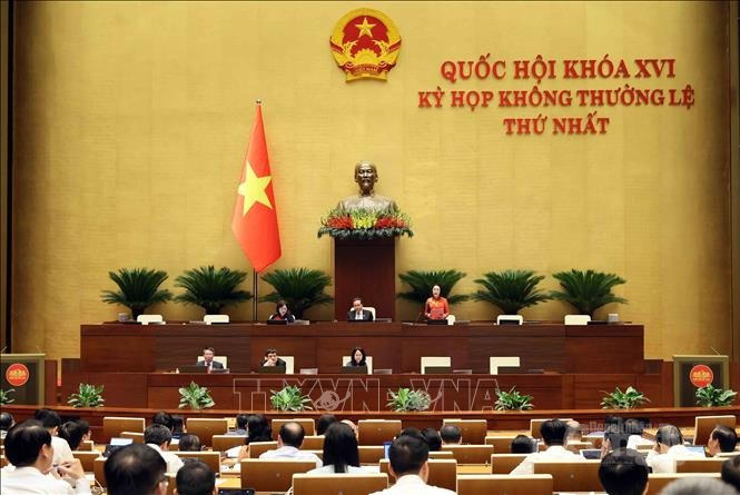 Phó Chủ tịch Quốc hội Nguyễn Thị Thanh điều hành phiên họp. Ảnh: An Đăng/TTXVN