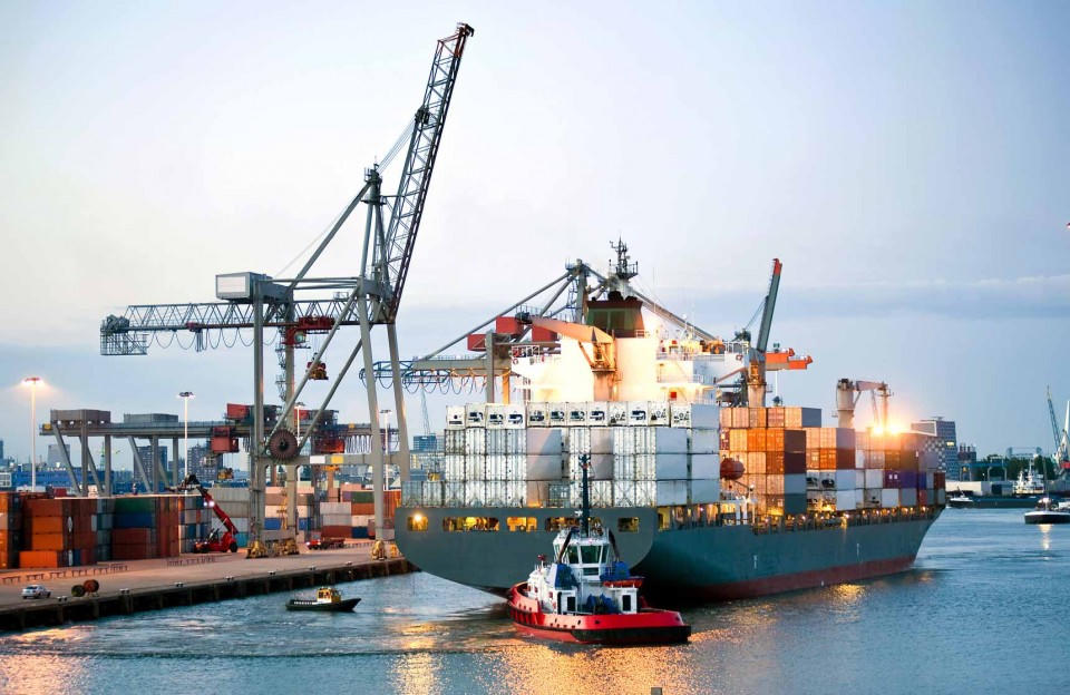 Từ ngày 9/9/2026, chức năng tự động xác nhận qua khu vực giám sát sẽ được Cục Hải quan triển khai trên toàn quốc đối với một số tờ khai xuất khẩu, nhập khẩu giữa doanh nghiệp chế xuất và các doanh nghiệp liên quan. (Ảnh minh họa)