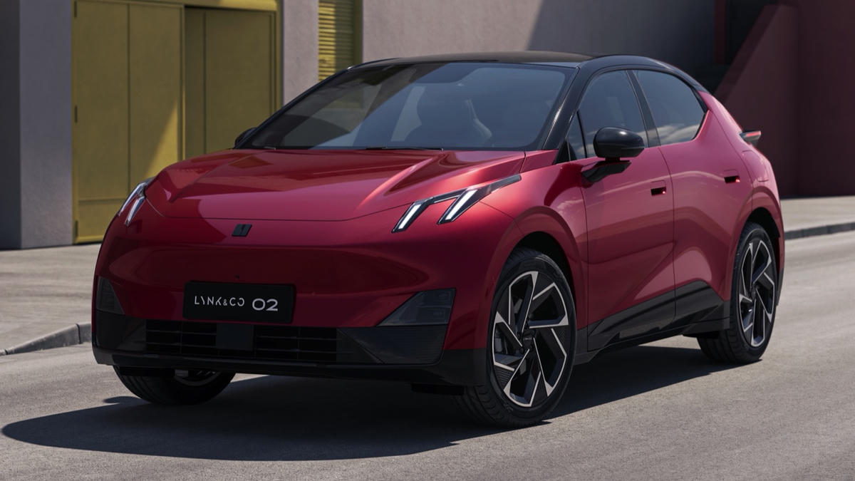 Ô tô Việt tháng 8: Hybrid, EV và EREV cùng tăng tốc