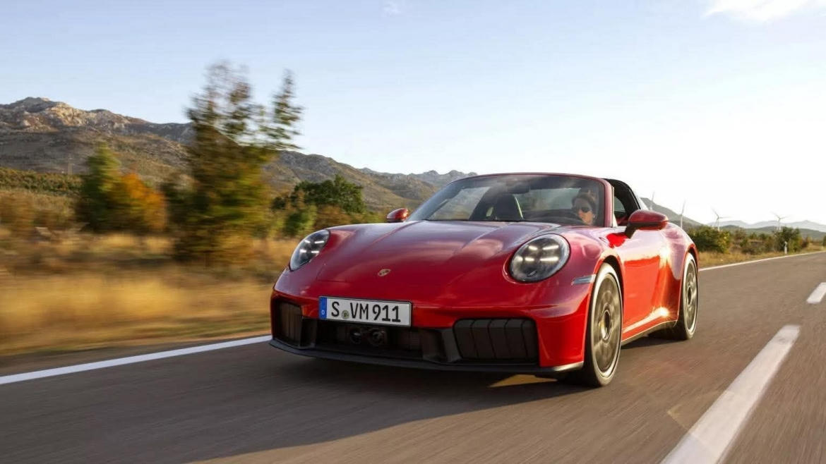 Porsche 911 GTS Hybrid mở ra bước chuyển mới của dòng xe thể thao biểu tượng. (Ảnh: Porsche)
