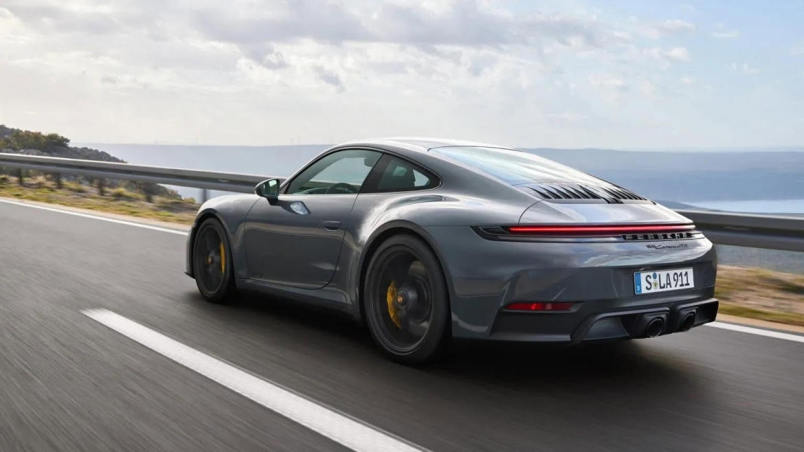Porsche để ngỏ tương lai 911 Hybrid kết hợp hộp số sàn. (Ảnh: Porsche)