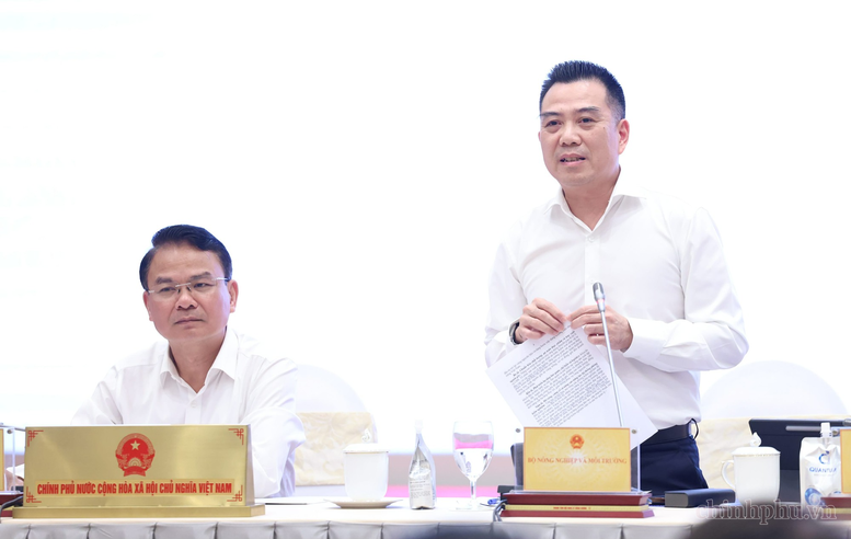 Thứ trưởng Bộ Nông nghiệp và Môi trường Đặng Ngọc Điệp phát biểu tại họp báo Chính phủ thường kỳ tháng 8/2026. Ảnh: Chinhphu.vn
