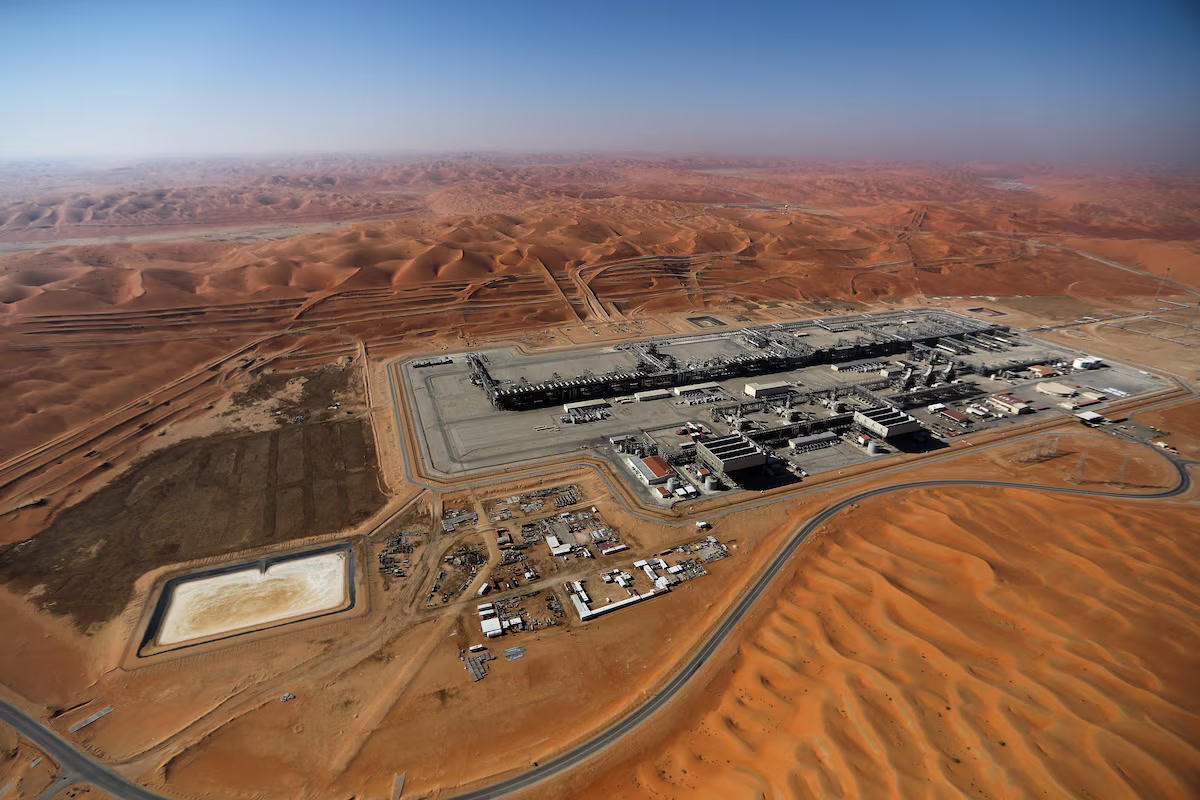 Một cơ sở khai thác dầu của Saudi Aramco tại Shaybah, Saudi Arabia. Ảnh: Reuters/Hamad I Mohammed.