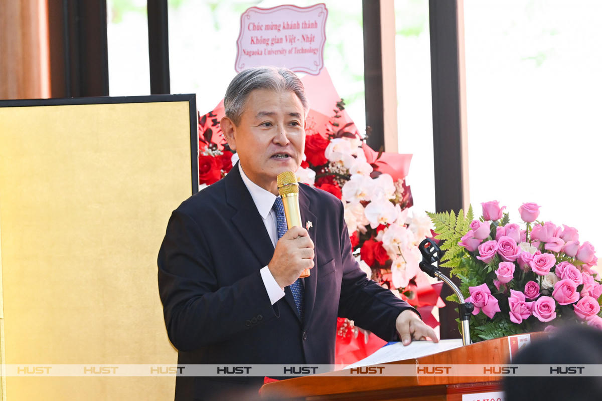 Ông Masao Seki, Chủ tịch Hội đồng quản trị Tập đoàn Sekisho, phát biểu tại sự kiện. Ảnh: HUST/Duy Thành