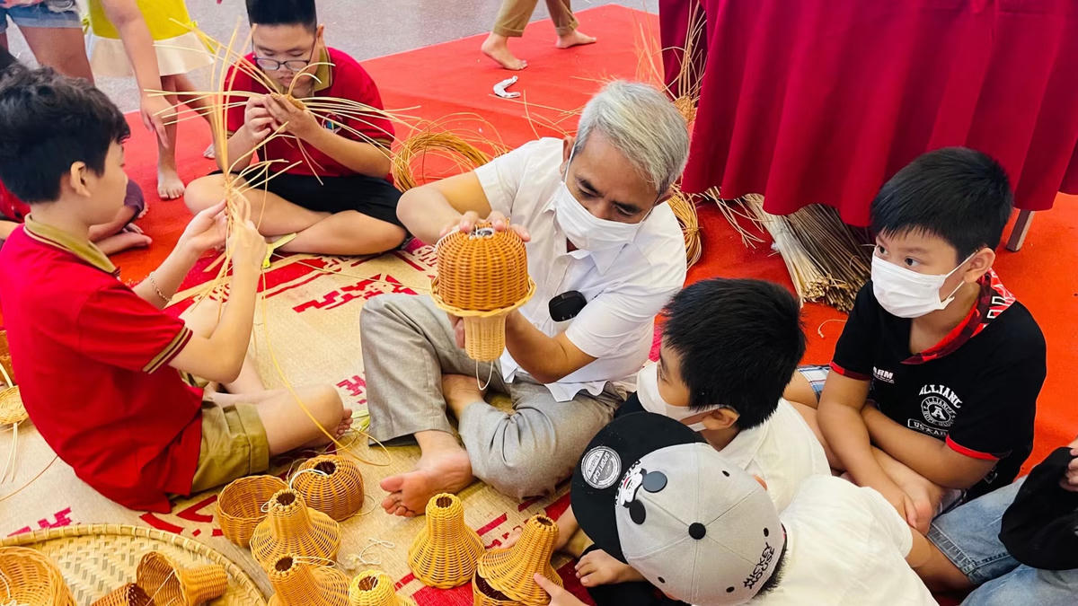 Đi - Nghe - Xem 23/9/2026: Hà Nội đón “Trăng à - trăng ơi”, TP.HCM bước vào mùa Nghinh Ông