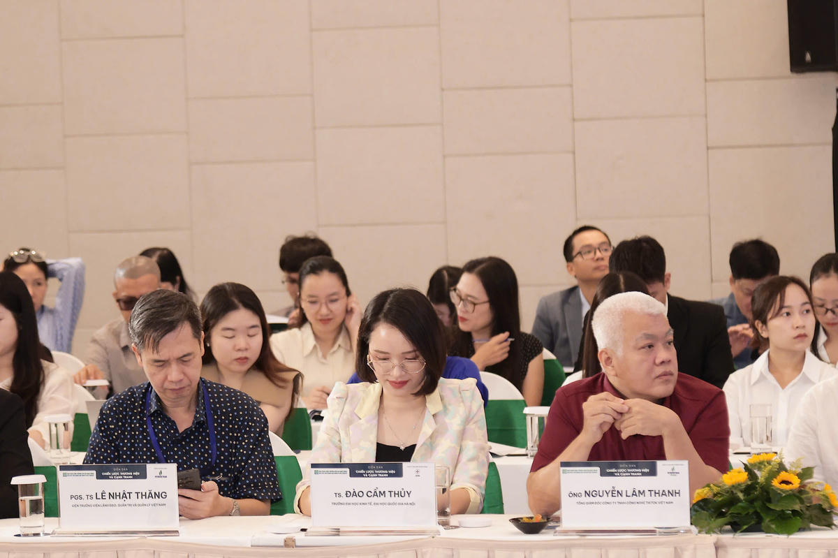 Các đại biểu tham dự Diễn đàn Chiến lược thương hiệu và cạnh tranh ngày 23/9/2026.