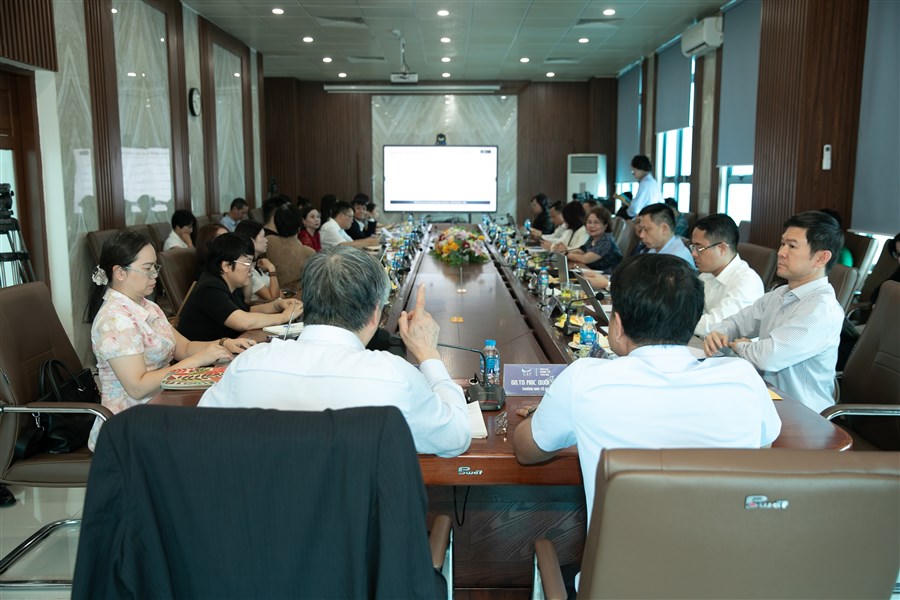 Quang cảnh cuộc họp ngày 16/9 góp ý, hoàn thiện nội dung Diễn đàn Kinh tế Thủ đô lần thứ III - CEF III 2026. Ảnh: Khắc Kiên