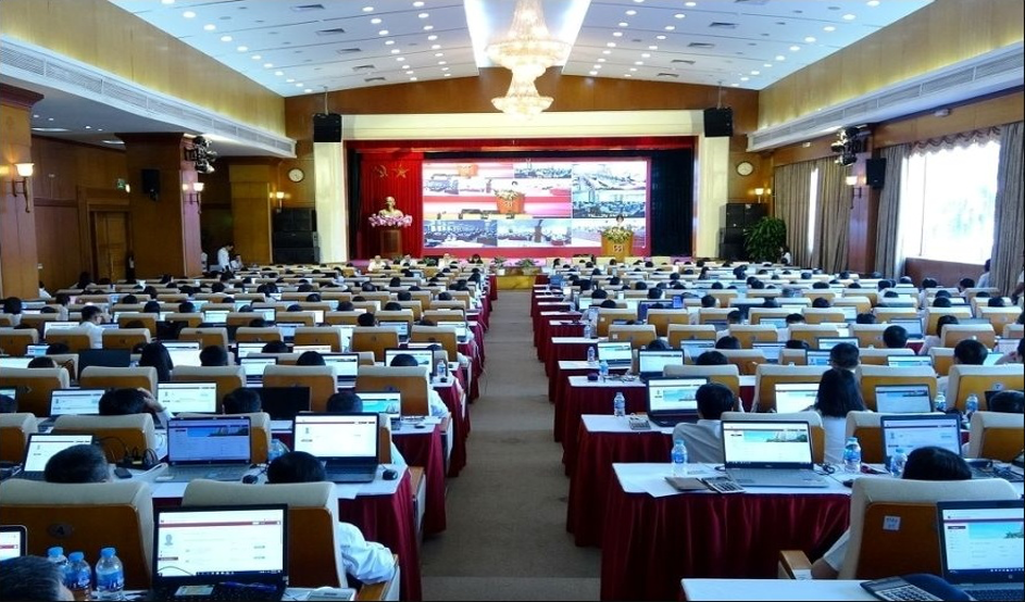 Cán bộ Agribank tham gia học tập, kiểm tra trên hệ thống E-learning, góp phần mở rộng cơ hội học tập và nâng cao kiến thức, kỹ năng số trong toàn hệ thống. Nguồn: Agribank.