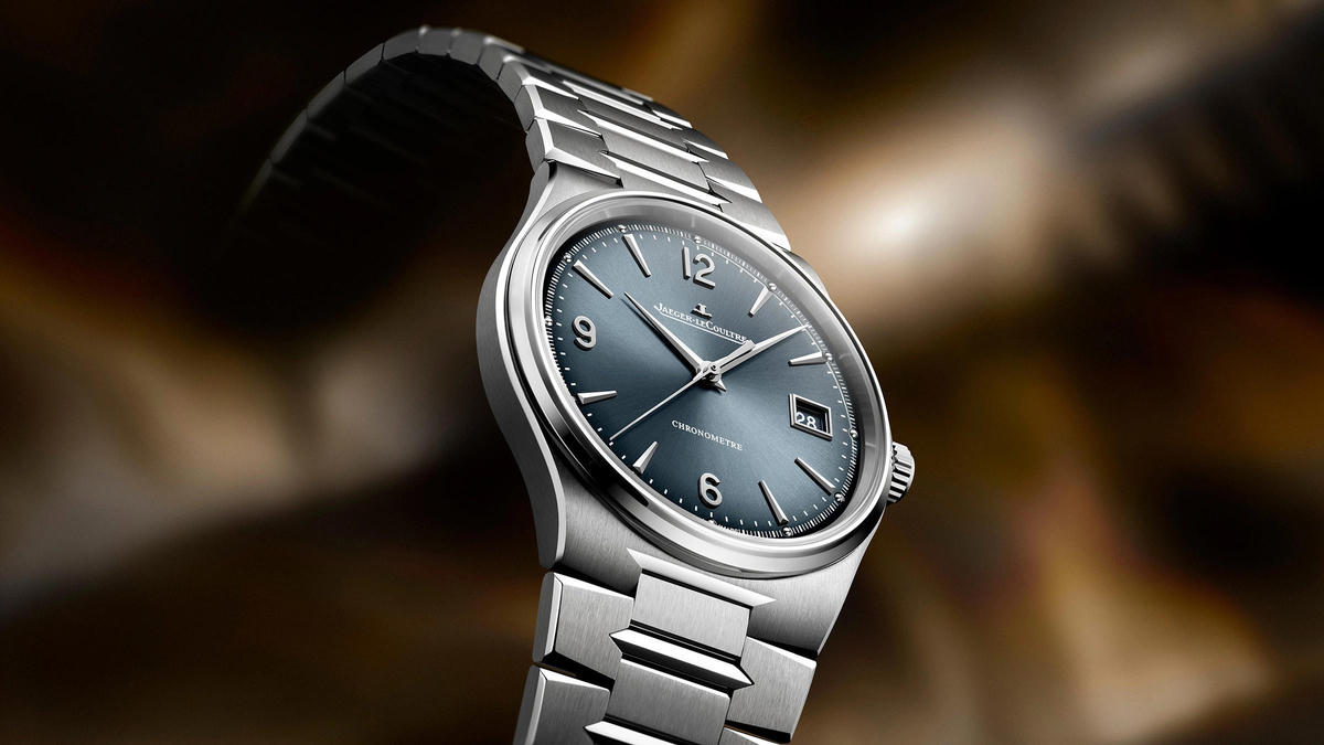 Master Control Chronomètre Date Q4158120. (Ảnh: Jaeger-LeCoultre)