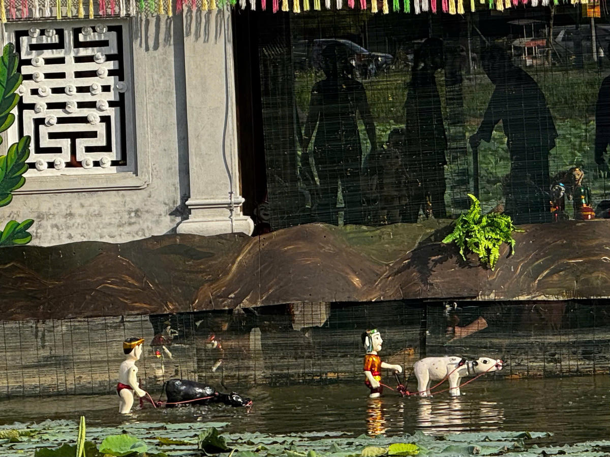 Đi - Nghe - Xem 3/10: Hà Nội rực sắc năm châu, giao hưởng London trở lại