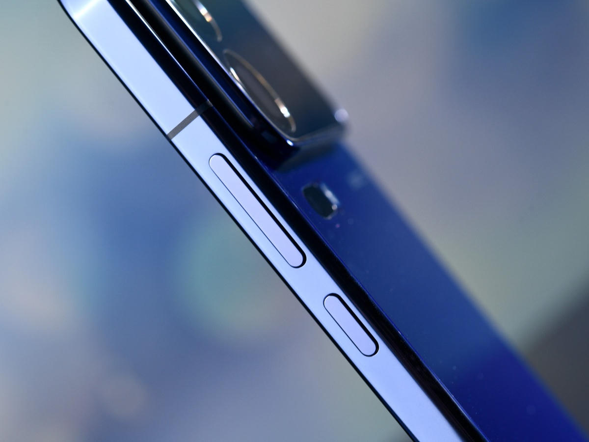 Xiaomi tạo hiệu ứng ánh sao cho 18 Pro Max bằng vật liệu mới. (Ảnh: Xiaomi)