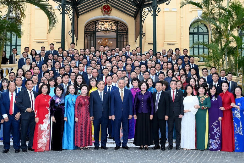 Chính phủ kiến tạo, doanh nghiệp tiên phong thúc đẩy tăng trưởng- Ảnh 2.