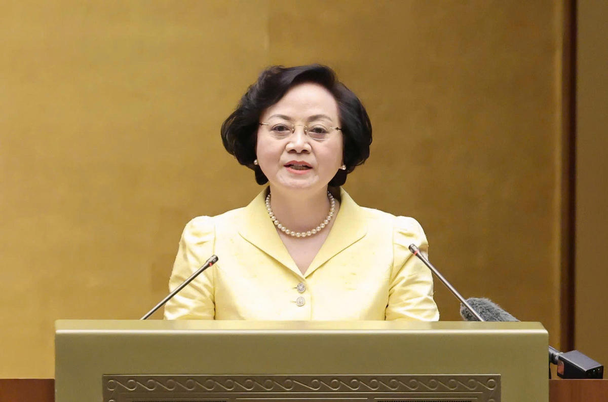 Bí thư Trung ương Đảng, Phó Thủ tướng Chính phủ Phạm Thị Thanh Trà trình bày Chuyên đề tại Hội nghị. Ảnh:quochoi.vn