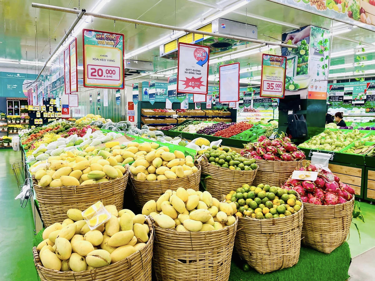 Chương trình đặt mục tiêu đến năm 2030, tổng mức bán lẻ hàng hóa và doanh thu dịch vụ tiêu dùng đạt khoảng 13.500 - 14.000 nghìn tỷ đồng, tỷ lệ hàng Việt tại các siêu thị, trung tâm thương mại duy trì trên 80%. (Ảnh minh họa)