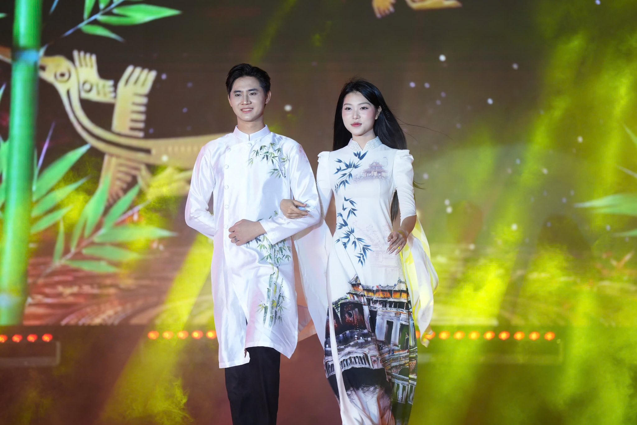 Áo dài Tre xanh tại sự kiện