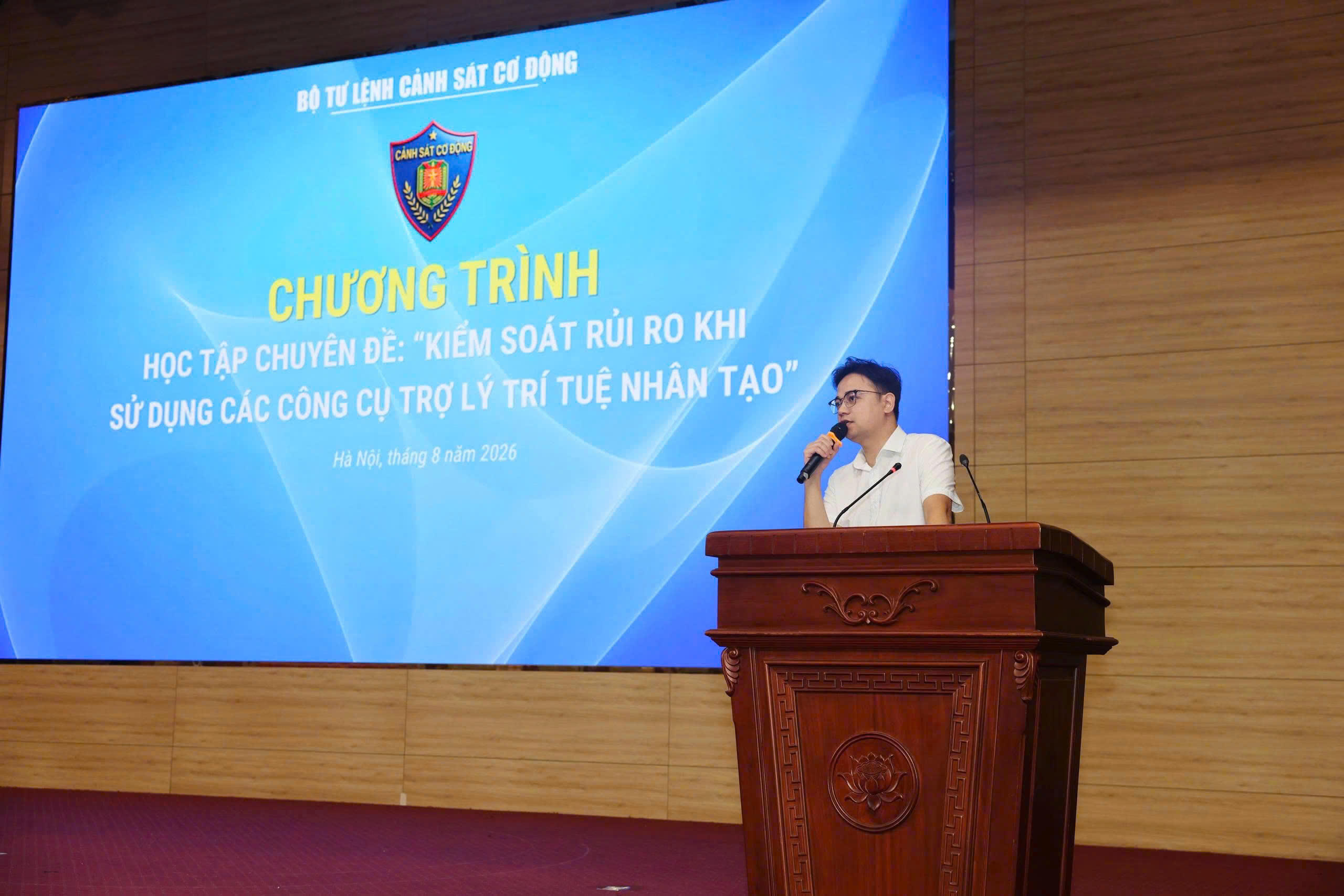 Ông Tống Văn Huy trong vai trò diễn giả tại chương trình do Bộ Tư lệnh Cảnh sát cơ động tổ chức hồi tháng 8/2026. NVCC