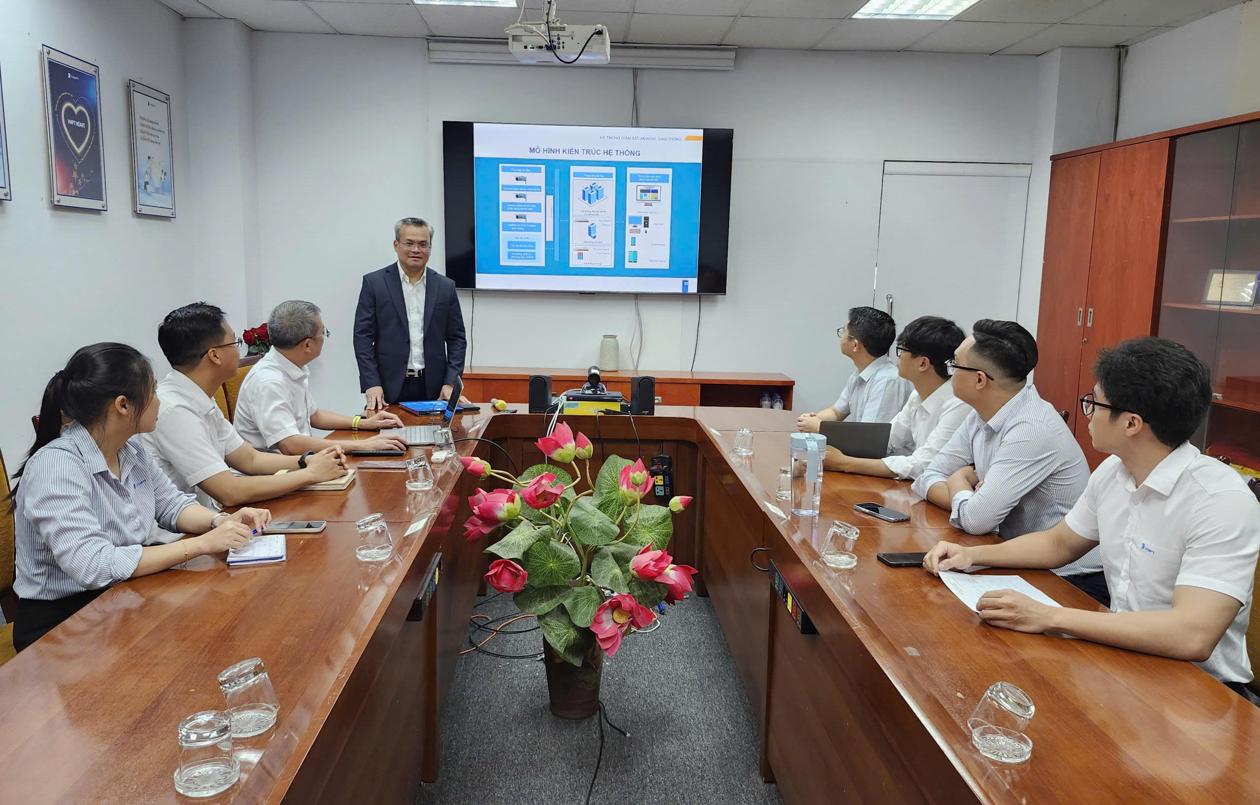 Theo ông Nguyễn Minh Đức, hiệu quả chuyển đổi số phải được đo bằng giá trị tạo ra: năng suất, thời gian xử lý, chi phí, trải nghiệm khách hàng và khả năng mở ra nguồn doanh thu mới. Ảnh: NVCC