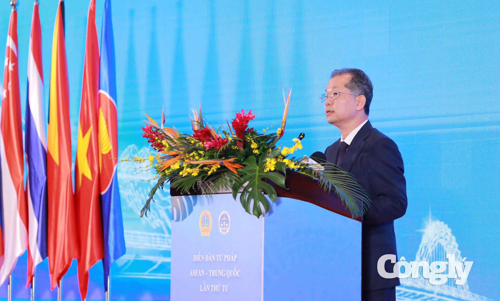 khai-mac-dien-dan5573.jpg