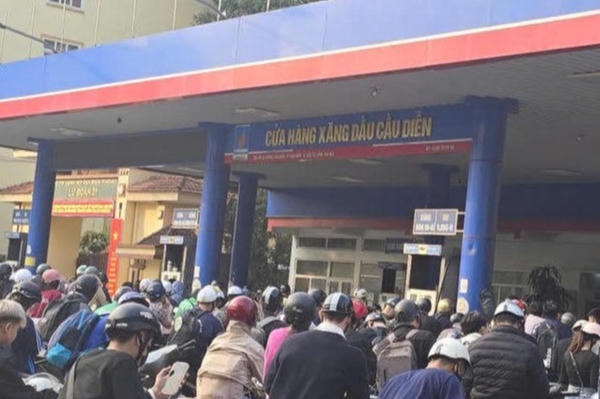 Giá xăng dầu giữ nguyên, chi sử dụng Quỹ bình ổn giá xăng dầu từ 4000 đến 5000 đồng