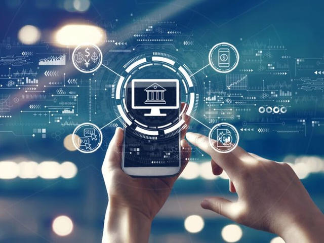 Giao dịch ngân hàng dịp nghỉ lễ: Chủ động tránh “treo” lệnh chuyển tiền