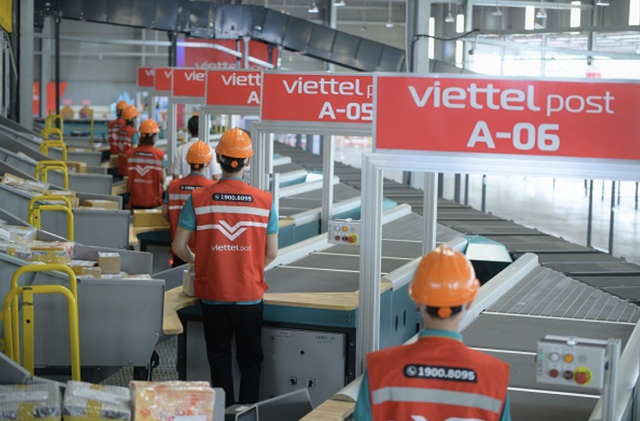 Viettel Post áp phụ phí xăng dầu 15% với chuyển phát trong nước từ 6/4